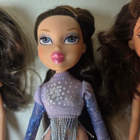 Bratz Dana Doll Bundle - 3 Dolls Total - Style It, Ice Champions + 1 - Picture 3 of 5